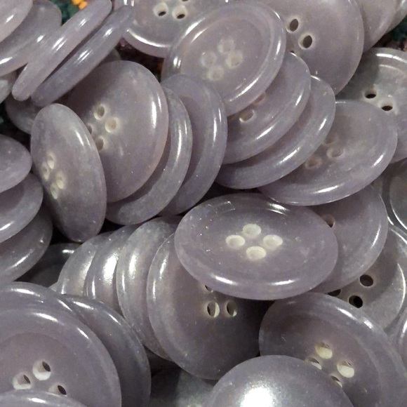 NWOT lot of grey 4 hole buttons for crafts or sewing - Picture 7 of 12